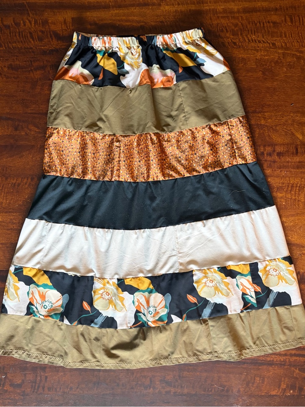 Upcycled Tiered Floral Patchwork Maxi Skirt in Black Olive & Cream Women’s Sz Sm